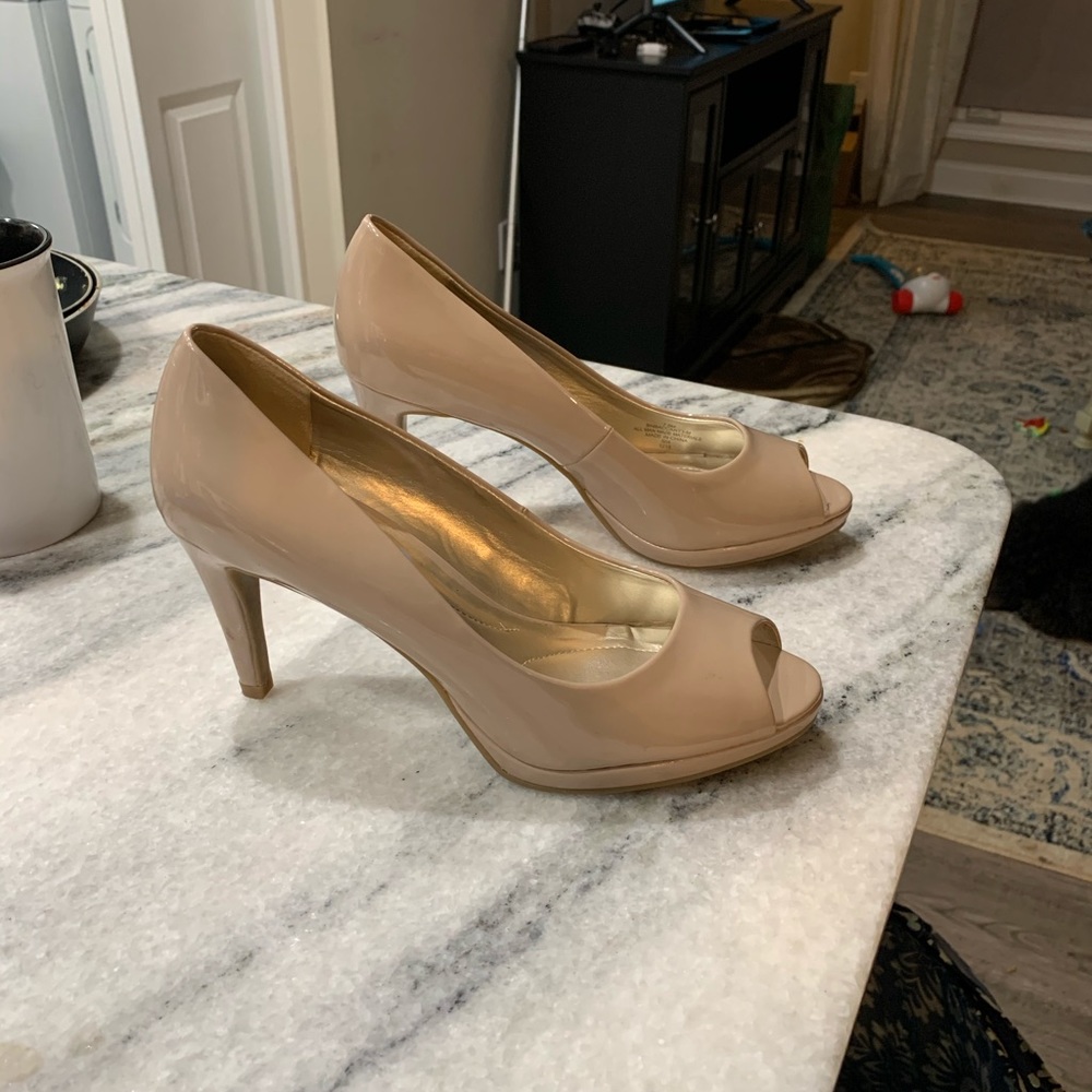 Nude heels